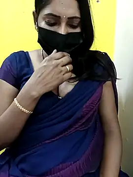 Snapshot of Thamarai28 chatting on March 2025 01:25:02 PM Thamarai28 online show from March 2025 01:25:02 PM