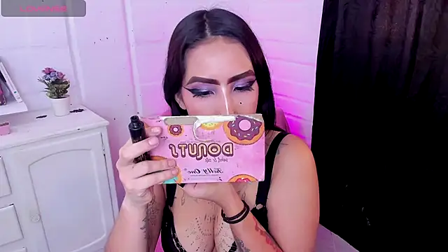 Snapshot of Nyx_Blackmoon chatting on September 2025 03:33:01 PM Nyx Blackmoon online show from September 2025 03:33:01 PM