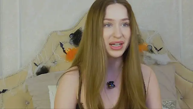 Snapshot of Jackie_White_ chatting on October 2025 04:46:01 AM Jackie White online show from October 2025 04:46:01 AM