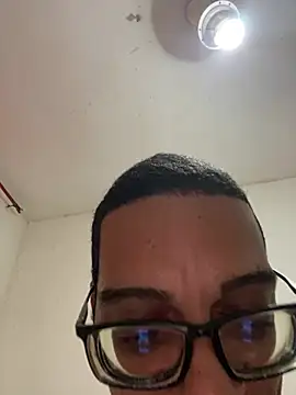 Diegodelicia online show from June 2026 06:30:01 PM