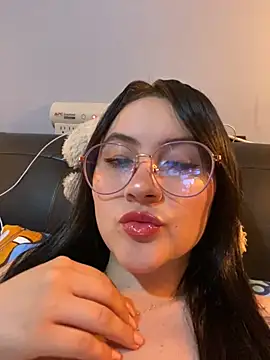 ValentinaOrtiz3 online show from October 2025 12:20:02 AM