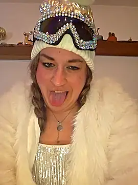 justtess online show from February 2026 07:21:02 PM