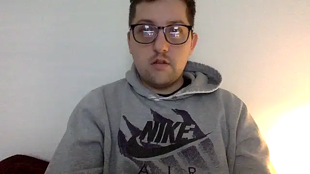 Snapshot of Milflover96 chatting on February 2025 10:15:02 PM Milflover96 online show from February 2025 10:15:02 PM