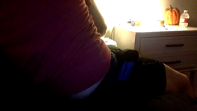 Snapshot of Milflover96 chatting on February 2025 05:09:01 AM Milflover96 online show from February 2025 05:09:01 AM