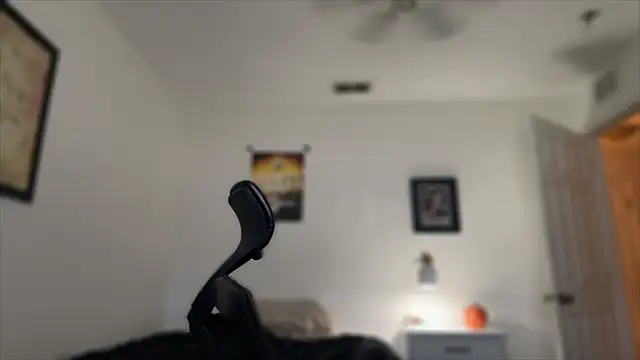 Snapshot of Milflover96 chatting on October 2025 12:31:01 PM Milflover96 online show from October 2025 12:31:01 PM