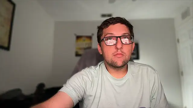 Snapshot of Milflover96 chatting on November 2025 12:27:01 AM Milflover96 online show from November 2025 12:27:01 AM