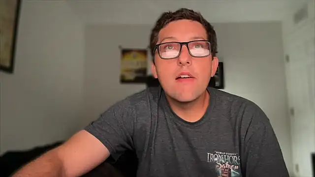 Snapshot of Milflover96 chatting on November 2025 11:54:01 PM Milflover96 online show from November 2025 11:54:01 PM