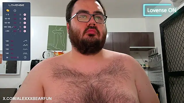 Snapshot of alexxxbear chatting on February 2025 03:59:02 PM alexxxbear online show from February 2025 03:59:02 PM