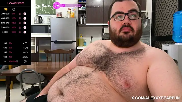 Snapshot of alexxxbear chatting on September 2025 09:33:01 AM alexxxbear online show from September 2025 09:33:01 AM