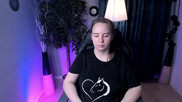 Lika 0ne online show from April 2026 02:47:01 PM