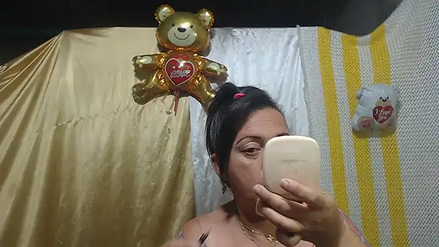 Snapshot of alina_maturehot chatting on March 2025 04:46:01 AM alina maturehot online show from March 2025 04:46:01 AM