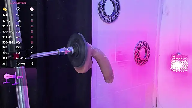 lanna brunette online show from November 2025 03:00:01 PM