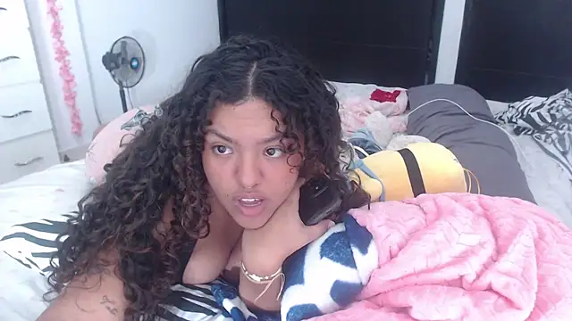 Snapshot of Anitta_bell chatting on February 2025 01:08:01 AM Anitta bell online show from February 2025 01:08:01 AM