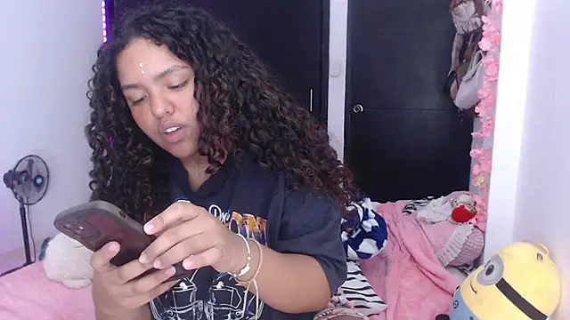 Snapshot of Anitta_bell chatting on February 2025 03:54:01 AM Anitta bell online show from February 2025 03:54:01 AM