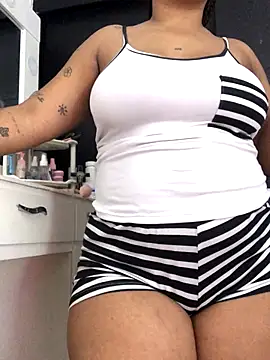 Snapshot of Anitta_bell chatting on November 2025 01:16:01 AM Anitta bell online show from November 2025 01:16:01 AM