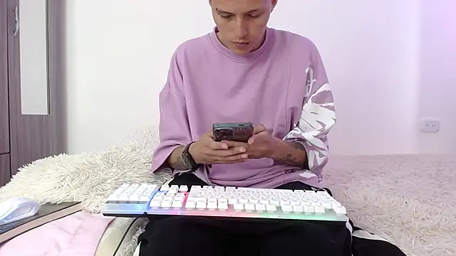 Snapshot of duo_peludoo chatting on October 2025 06:10:02 PM duo peludoo online show from October 2025 06:10:02 PM