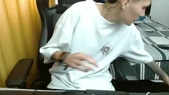 Snapshot of duo_peludoo chatting on February 2026 04:14:01 PM duo peludoo online show from February 2026 04:14:01 PM