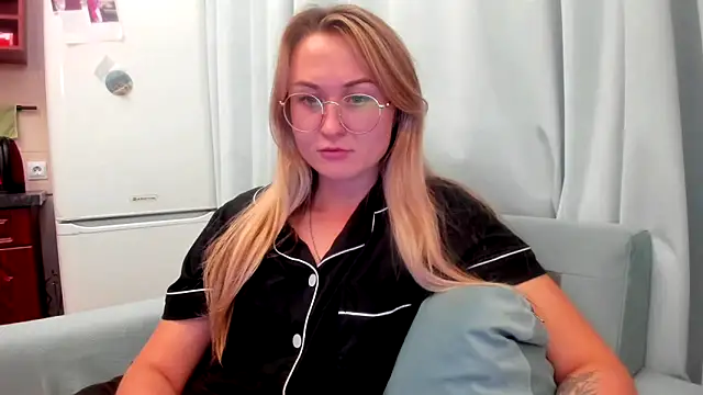 your Goddess Eva online show from October 2025 08:06:02 PM