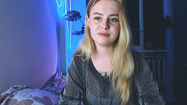 Alexa Pirs online show from February 2025 12:43:01 AM