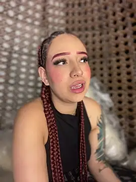 Snapshot of Scarlett-LS chatting on February 2025 05:51:02 AM Scarlett-LS online show from February 2025 05:51:02 AM