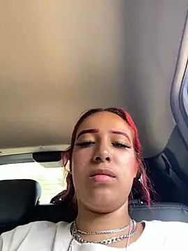 Snapshot of Scarlett-LS chatting on February 2025 03:54:01 PM Scarlett-LS online show from February 2025 03:54:01 PM