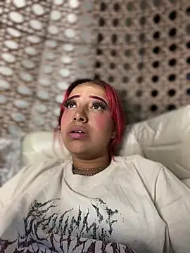 Snapshot of Scarlett-LS chatting on February 2025 06:17:02 AM Scarlett-LS online show from February 2025 06:17:02 AM