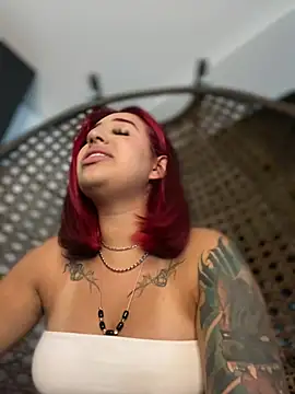 Snapshot of Scarlett-LS chatting on March 2025 01:31:02 AM Scarlett-LS online show from March 2025 01:31:02 AM