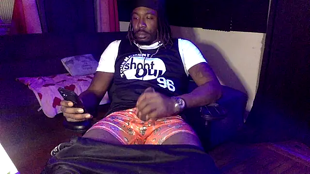 Snapshot of cheffboyrg chatting on November 2025 11:14:01 PM cheffboyrg online show from November 2025 11:14:01 PM