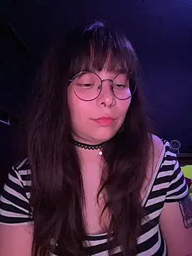 Solo yoss online show from April 2026 06:44:02 AM