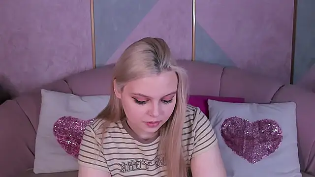 Snapshot of CLAIRE_VOGT chatting on March 2025 12:16:01 PM CLAIRE VOGT online show from March 2025 12:16:01 PM