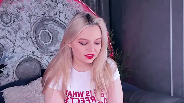 Snapshot of CLAIRE_VOGT chatting on March 2025 06:00:02 AM CLAIRE VOGT online show from March 2025 06:00:02 AM