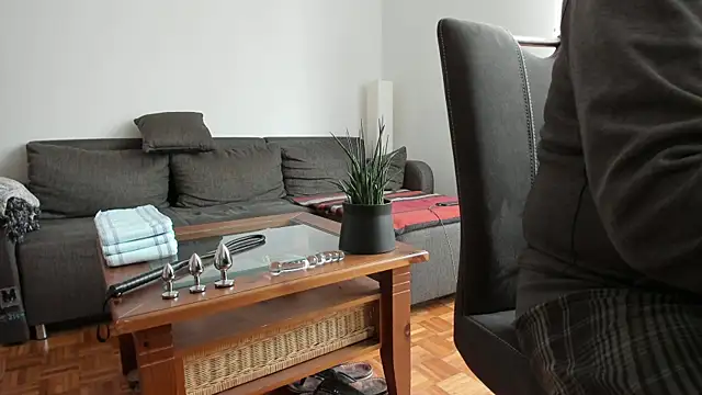 Snapshot of molicaremolicare chatting on December 2025 11:19:01 AM molicaremolicare online show from December 2025 11:19:01 AM