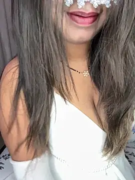 WifyHubby 38 online show from February 2026 06:39:02 PM