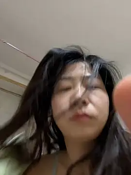 Snapshot of jinj-a chatting on March 2025 12:18:02 AM jinj-a online show from March 2025 12:18:02 AM