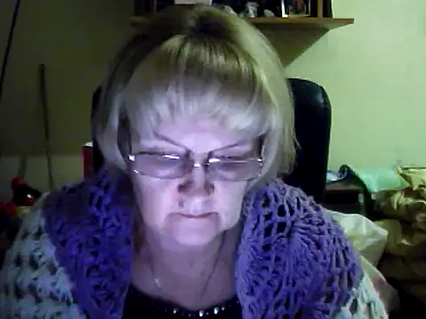 Snapshot of Violet5364 chatting on February 2025 05:15:01 PM Violet5364 online show from February 2025 05:15:01 PM