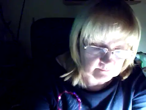 Snapshot of Violet5364 chatting on February 2025 06:32:02 PM Violet5364 online show from February 2025 06:32:02 PM