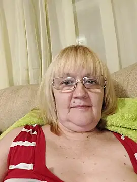 Snapshot of Violet5364 chatting on November 2025 07:40:03 PM Violet5364 online show from November 2025 07:40:03 PM