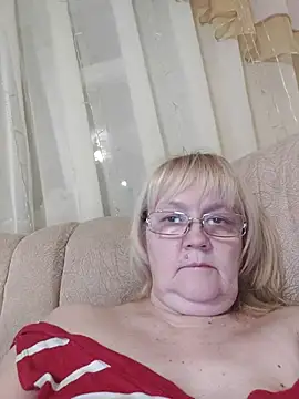 Snapshot of Violet5364 chatting on December 2025 08:26:01 PM Violet5364 online show from December 2025 08:26:01 PM