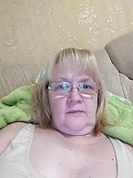 Snapshot of Violet5364 chatting on December 2025 08:57:01 PM Violet5364 online show from December 2025 08:57:01 PM