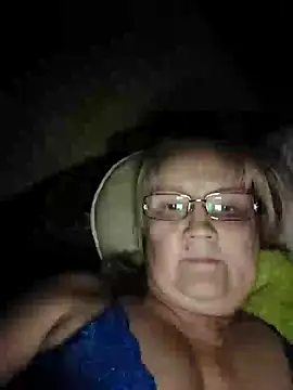 Snapshot of Violet5364 chatting on January 2026 10:00:02 PM Violet5364 online show from January 2026 10:00:02 PM