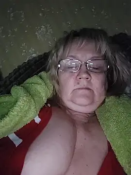 Snapshot of Violet5364 chatting on February 2026 10:02:02 PM Violet5364 online show from February 2026 10:02:02 PM