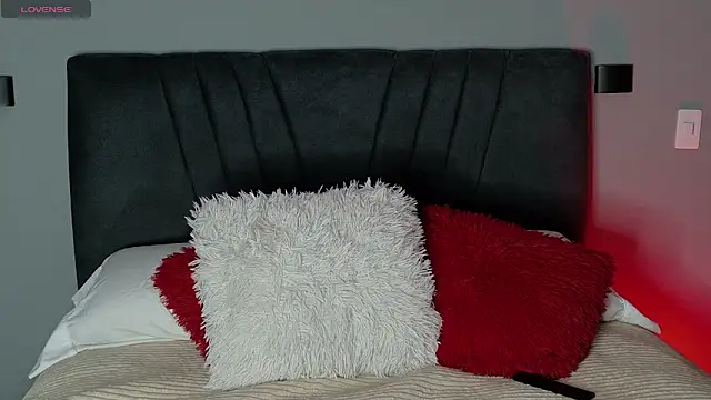 alejandra jonees online show from March 2025 12:36:01 AM