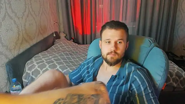 Snapshot of Vladik_b chatting on April 2026 06:23:01 PM Vladik b online show from April 2026 06:23:01 PM