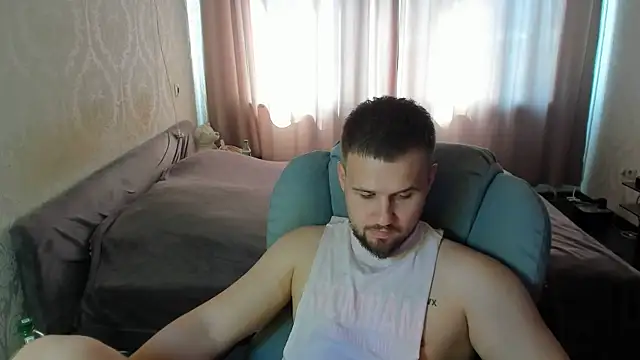 Snapshot of Vladik_b chatting on June 2026 08:52:01 AM Vladik b online show from June 2026 08:52:01 AM