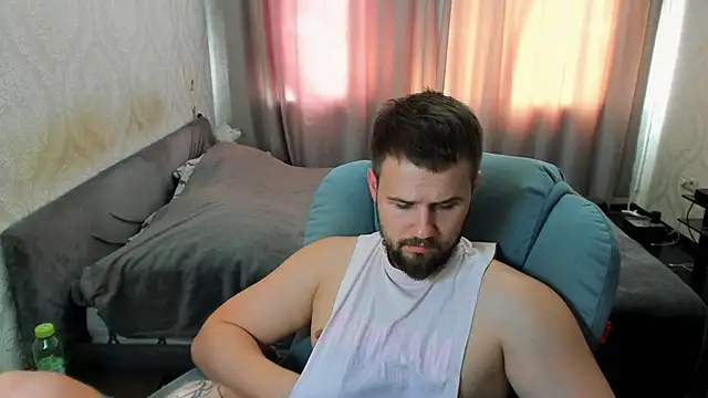Snapshot of Vladik_b chatting on July 2026 10:21:02 AM Vladik b online show from July 2026 10:21:02 AM