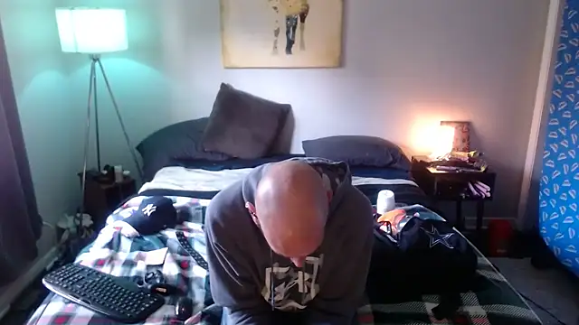 TommyDoggg online show from March 2026 12:05:03 PM
