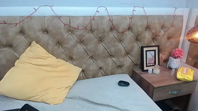 Estiv18  online show from February 2025 09:34:02 AM