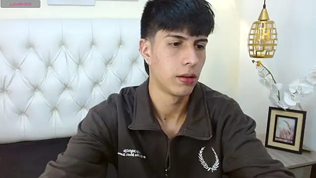 Estiv18  online show from March 2025 11:58:01 AM