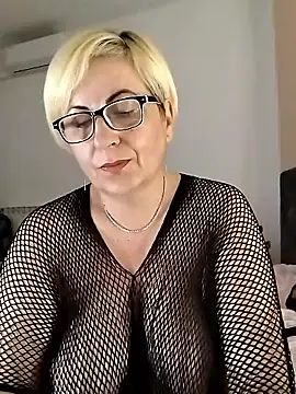 Pumabionda online show from May 2026 09:45:02 PM
