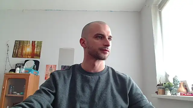 OskarBreno online show from May 2026 01:26:02 PM